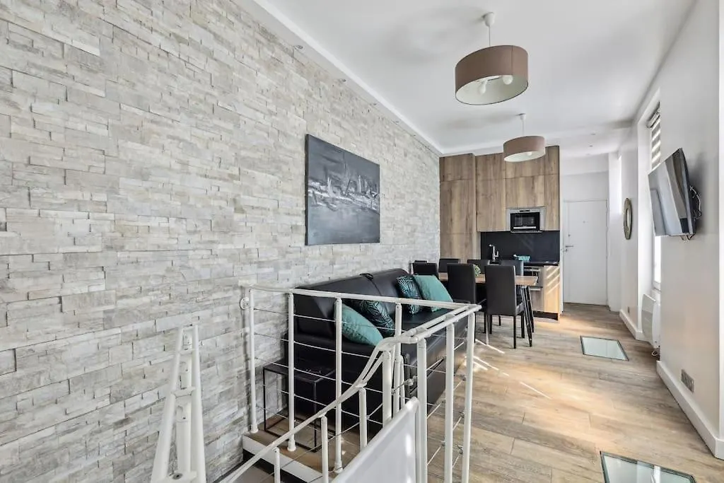 03 Tour Eiffel Appartement Pour 7 Personnes Paris Apartment